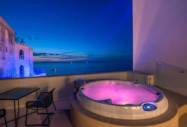 Suite com vista para o mar Grotta Palazzese